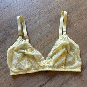 Huit Lace Triangle Bralette in Pale Yellow 36D